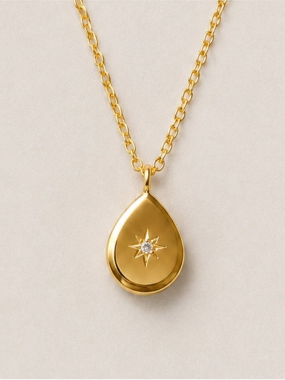 New! 18K Gold Plated Teardrop Necklace NWOT